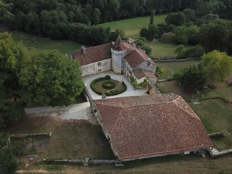 Aucors Castle
